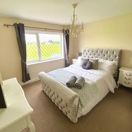 Cosy Cottage Great Bentley Near Station And Shops Esterno foto