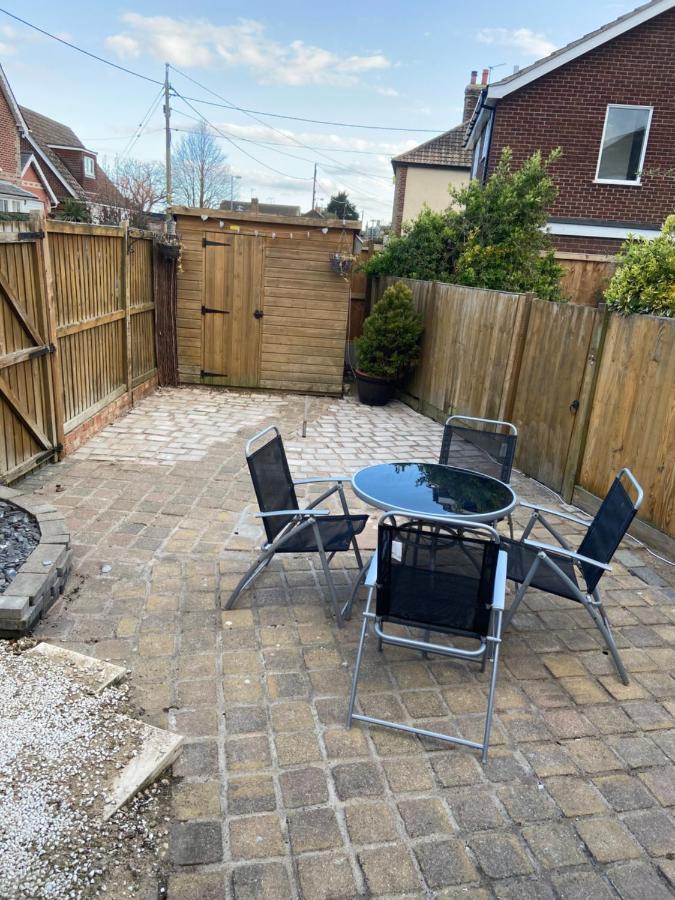 Cosy Cottage Great Bentley Near Station And Shops Esterno foto