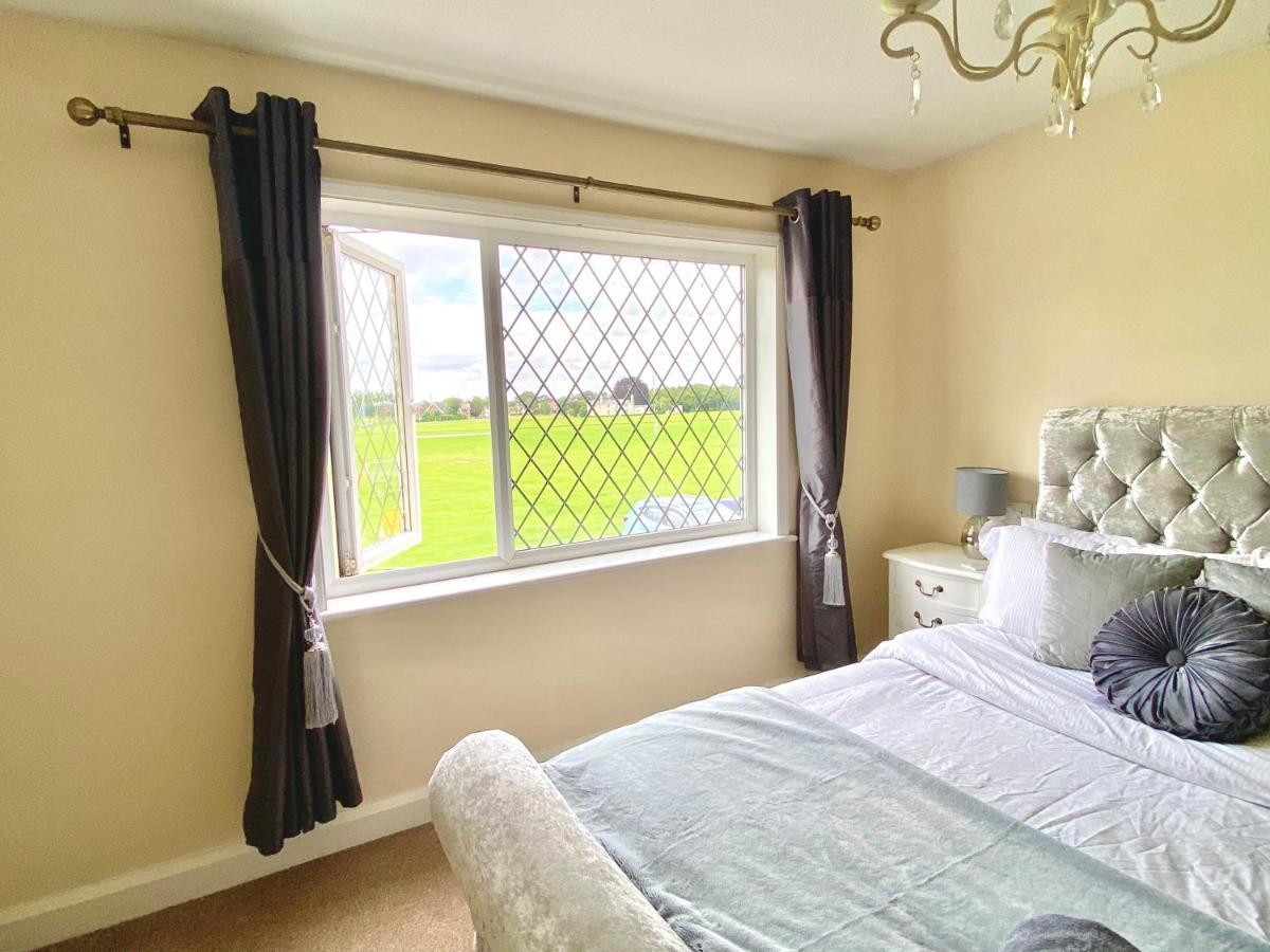 Cosy Cottage Great Bentley Near Station And Shops Esterno foto