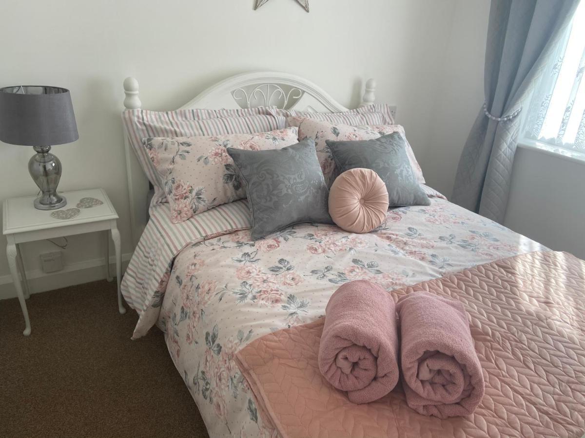 Cosy Cottage Great Bentley Near Station And Shops Esterno foto